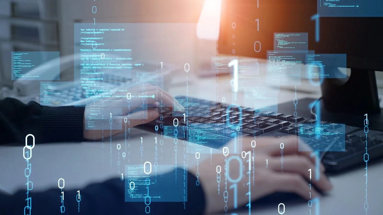 5 Tecnologías que Están Revolucionando la Oficina del Futuro en la Era del Trabajo Híbrido