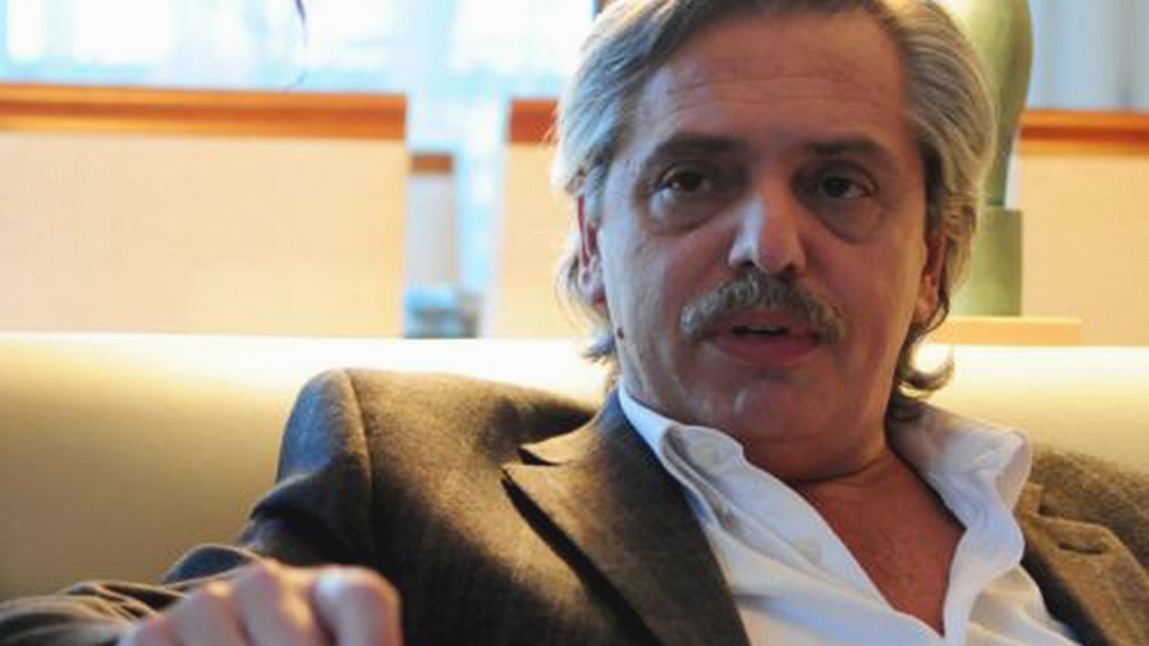 Alberto Fernández "El que autorizó la fusión de Cablevisión y