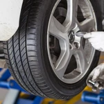 Neumáticos, cada vez más caros: por qué disminuye la oferta del producto fabricado mayormente en el exterior