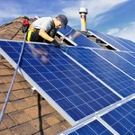 Kit anti tarifazo: esto es lo que cuesta instalar paneles solares en una casa para ahorrar luz y evitar cortes