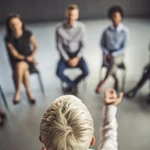 Los dos caminos del liderazgo: gestión para romper la barrera cultural de la transformación digital