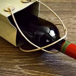 Cinco vinos para regalar a un amigo o amiga, recomendados por Elisabeth Checa