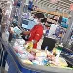 Crece la polémica por el pase sanitario obligatorio y la situación de los empleados de comercio