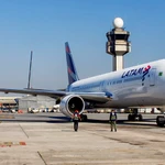 ¿Vuelve LATAM a la Argentina?: a más de un año de su salida, negocia para operar desde Aeroparque, Córdoba y Mendoza