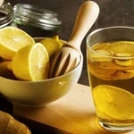 ¿Mito o realidad?: revelan si es bueno tomar agua caliente con limón antes del desayuno