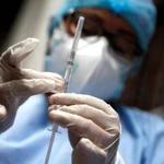 Qué pasa si se contrae Covid-19 tras recibir la primera dosis de la vacuna