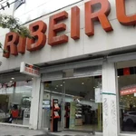 Tras la agonía de Garbarino, se profundiza la crisis en Ribeiro, que transita otro concurso preventivo
