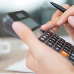 Alerta monotributistas: qué sanciones aplica ahora la AFIP a los que no se recategorizaron