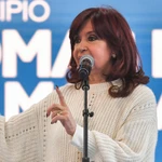 Cristina habló de la "ingenuidad política" de Alberto Fernández y pidió "memoria" al PJ