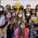 ¿Otro escándalo?: aparece un video de un brindis de fin de año con más de 50 personas en la Quinta de Olivos