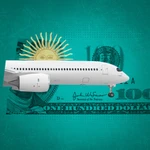 La apuesta de Pesce: que los turistas viajen con los "dólares del colchón" y ayuden a bajar al blue