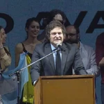 Video: lamentable reacción de Milei, perdió el control y agredió a quienes observaban su exposición