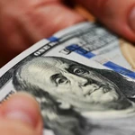 Crece el interés por alternativas de dolarización para refugiarse ante un posible salto cambiario