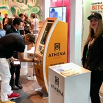 Boom de cajeros automáticos de criptomonedas: dónde están en Argentina y cómo funcionan