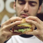 Desde Galperin y Bezos a los grandes deportistas y famosos: por qué ahora todos invierten en "alimentos 4.0"