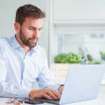 Es tiempo de ir por más: qué cursos cortos podés hacer para capacitarte, mejorar tu sueldo y ganar en dólares