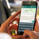 Alerta por una estafa que circula en WhatsApp por el Día de la Mujer