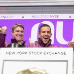 Para inversores, un chico de 9 vale más que muchos grandes: por qué Nubank hace "saltar" la banca tradicional