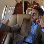 Cómo fueron los casos similares al del "estafador de Tinder" de Argentina y Colombia
