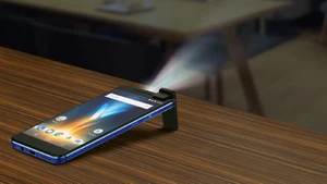 ¿Cuál es la aplicación para proyectar el celular a pared?