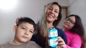 Cocinaba mientras sus hijos dormían y hoy triunfa con su marca de alfajores
