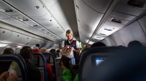 Aerolínea low cost ofrece un paquete para volar 50 veces en un año: cuánto sale