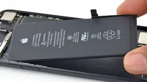 Qué hacer si la batería de tu celular está hinchada
