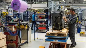 Textiles en crisis: 7 de cada 10 prendas que se venden son importadas y peligran empleos