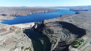 El Gobierno vuelve a postergar la privatización de las usinas hidroeléctricas del Comahue