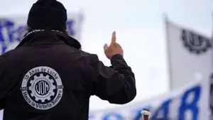 Fin de aranceles a celulares:  paro metalúrgico en Tierra del Fuego y la UOM advierte