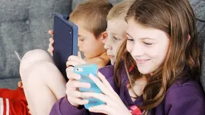 El lado B de las vacaciones: estrés, pantallas y niños con energía sin rumbo