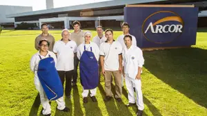 Trabajar en Arcor nunca fue tan fácil: cómo aplicar y cuánto podés ganar, según un experto