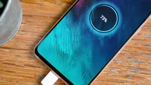 10 mejores celulares baratos y con carga rápida por menos de 340000 pesos