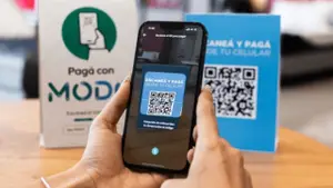 Pago con QR o tarjeta: cómo evitar el bloqueo de ARCA