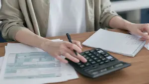 La carga tributaria se lleva casi el 50% del sueldo