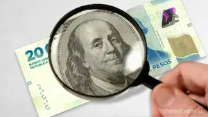 Cuál es el NUEVO precio del DÓLAR que anticipan 40 bancos para todo 2025