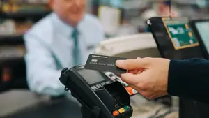 Préstamos y tarjetas de crédito, con mayor mora: cuánto es el interés por pago mínimo