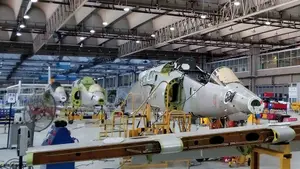 Motosierra en FADEA: el Gobierno frenó la actividad en la fábrica de aviones de Córdoba