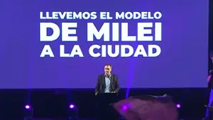 Manuel Adorni respondió a militantes que dijeron que les ofrecieron plata para ir al acto