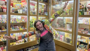Le dicen Chicle y tiene una colección RÉCORD de golosinas argentinas