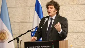 Video: Intentaron agredir a Milei en Israel: fue un joven con la bandera de Palestina