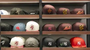 Las gorras que usan Leonardo Di Caprio y otros famosos ya se venden en Argentina