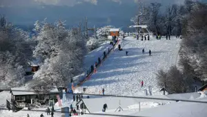 Cuánto cuesta ir a esquiar este año y qué ofrece la montaña