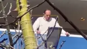 Polémica por un video de Alperovich fumando en el balcón mientras cumple la domiciliaria