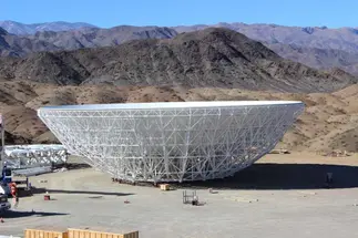 El Gobierno detiene el radiotelescopio chino en San Juan por dudas sobre su uso