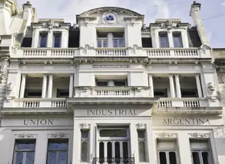 La UIA pide pago en cuotas de tarifas de energía para pymes