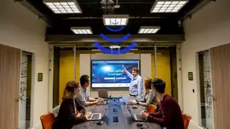 Li-Fi, la tecnología para navegar 100 veces más rápido con las luces de tu casa