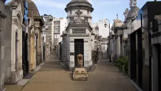¿Cuánto cuesta una bóveda en los cementerios de la Ciudad de Buenos Aires?