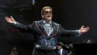 Elton John tiene u$s645 millones y tomó una decisión sobre la herencia de sus hijos