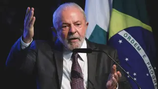 Lula fue reelegido en Brasil y frenó el avance de la derecha en la región